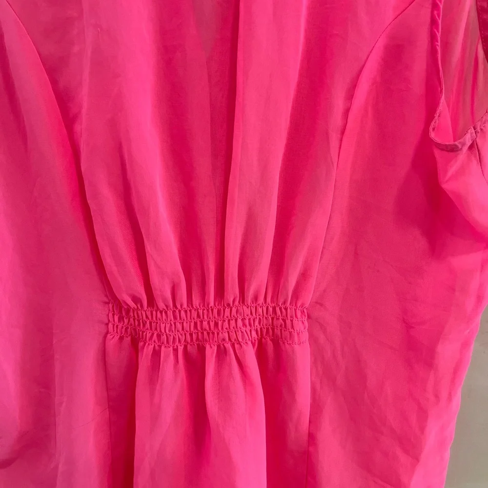 Neon pink shirt with lace detailing - Picture 9 of 10